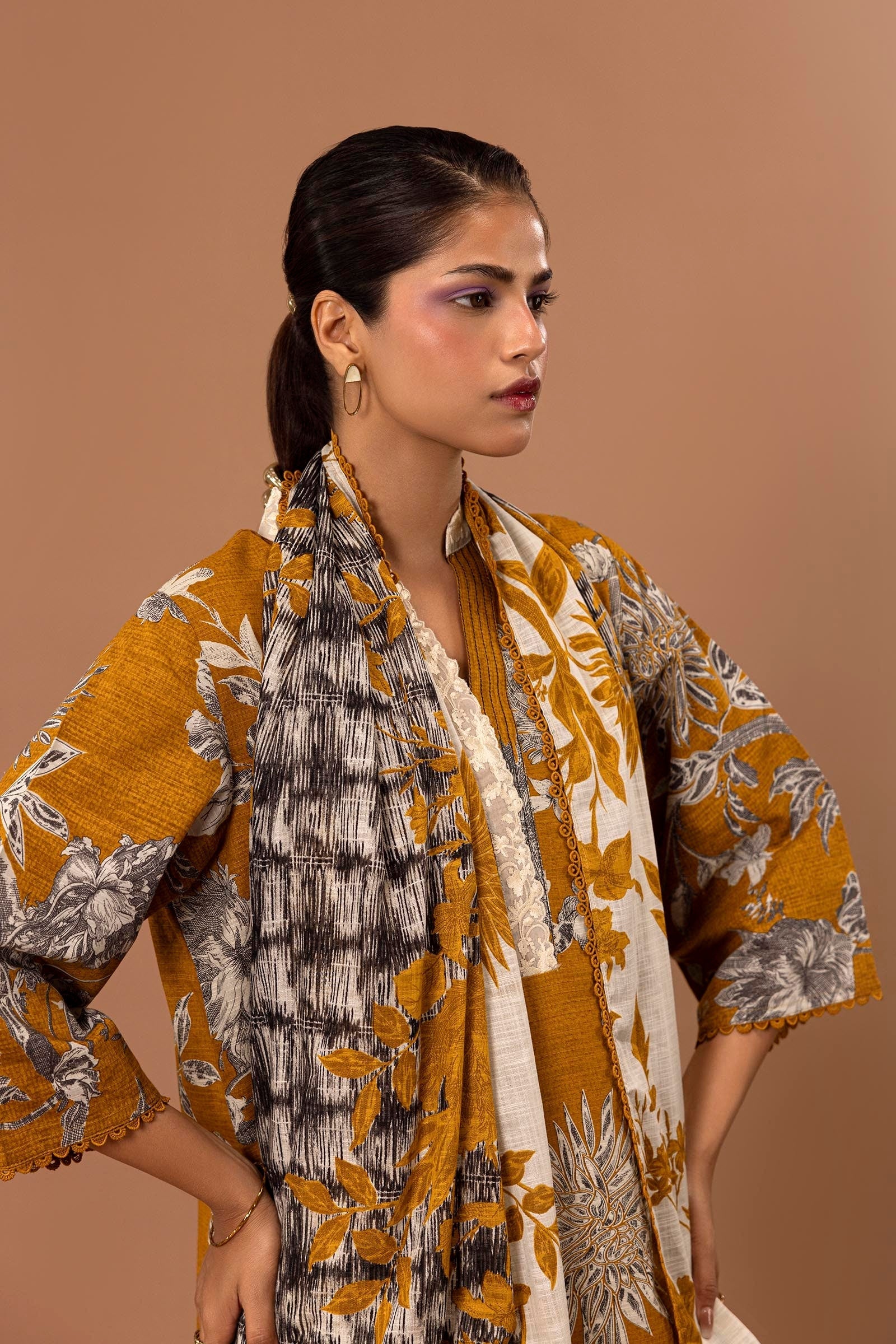 Sana Safinaz | Mahay Winter 24 | H243-023B-2BQ by Sana Safinaz - Designer Dress - Type: Luxury - Available at Libayah - 100% Original