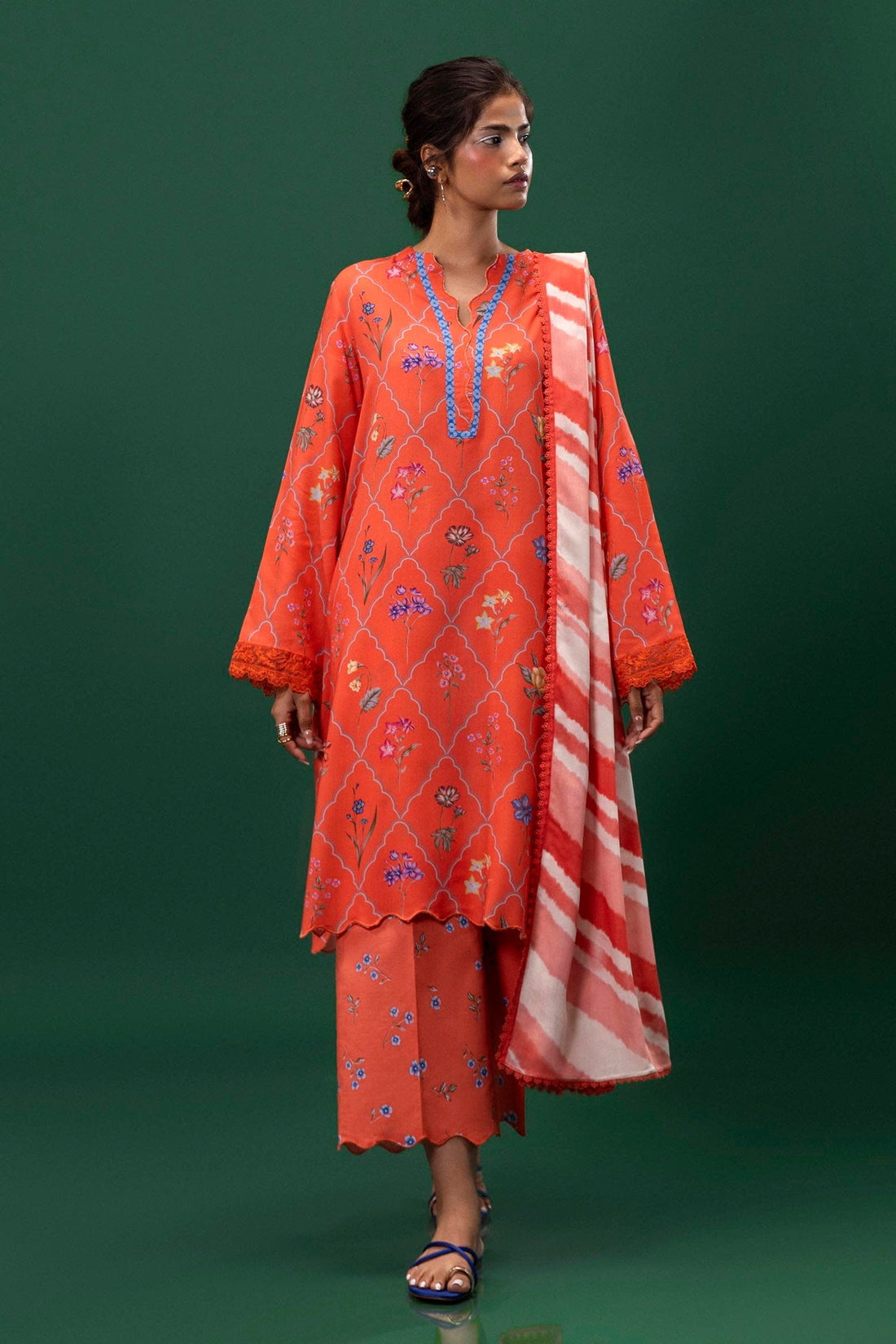 Sana Safinaz  | Mahay Winter 24 | H243-024B-3DB by Sana Safinaz - Designer Dress - Type: Luxury - Available at Libayah - 100% Original