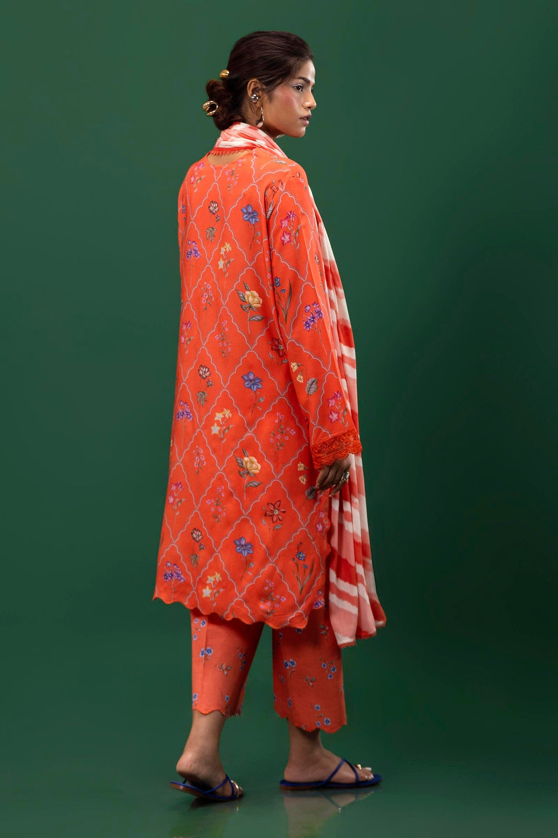 Sana Safinaz  | Mahay Winter 24 | H243-024B-3DB by Sana Safinaz - Designer Dress - Type: Luxury - Available at Libayah - 100% Original