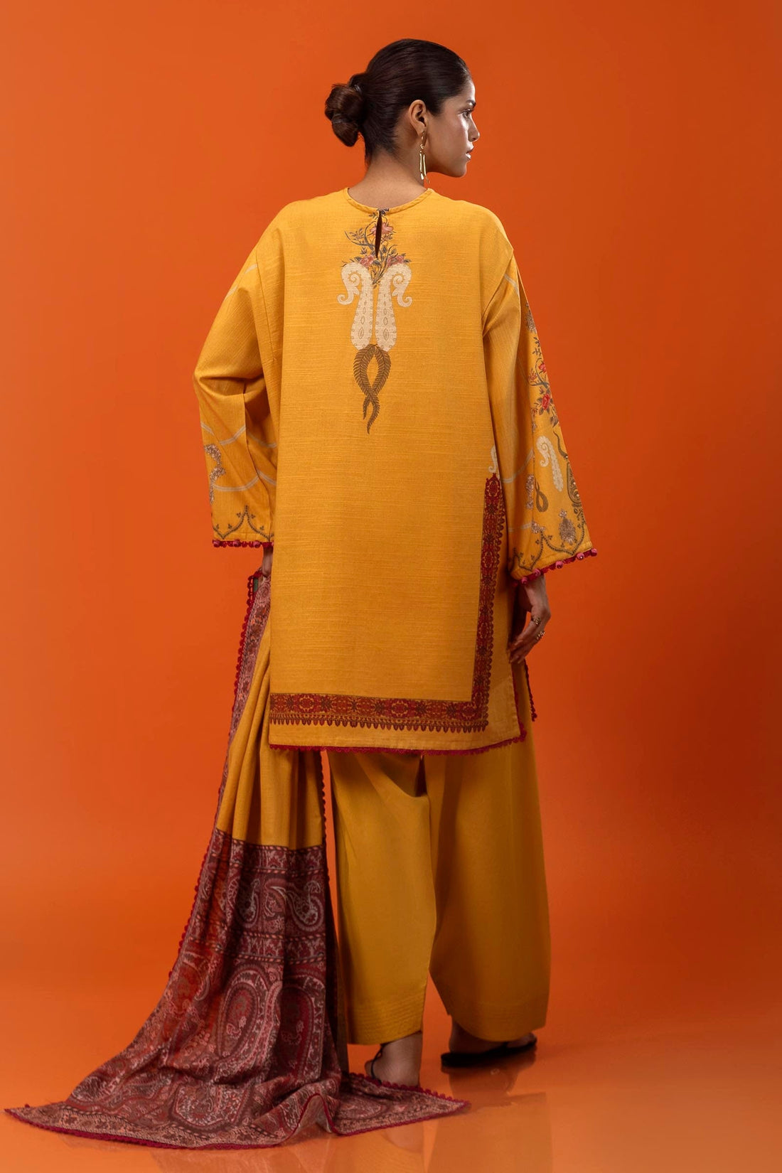 Sana Safinaz  | Mahay Winter 24 | H243-025A-3CQ by Sana Safinaz - Designer Dress - Type: Luxury - Available at Libayah - 100% Original