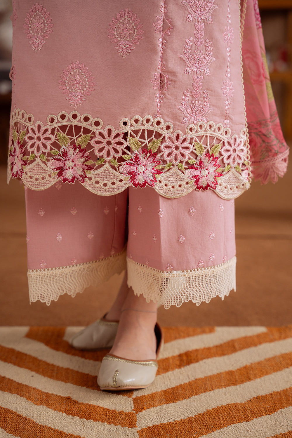 Saira Rizwan | Laanem Summer Lawn 25 | LEYLA-B-SRL25-04 by Saira Rizwan - Designer Dress - Type: Ladies Clothes - Available at Libayah - 100% Original