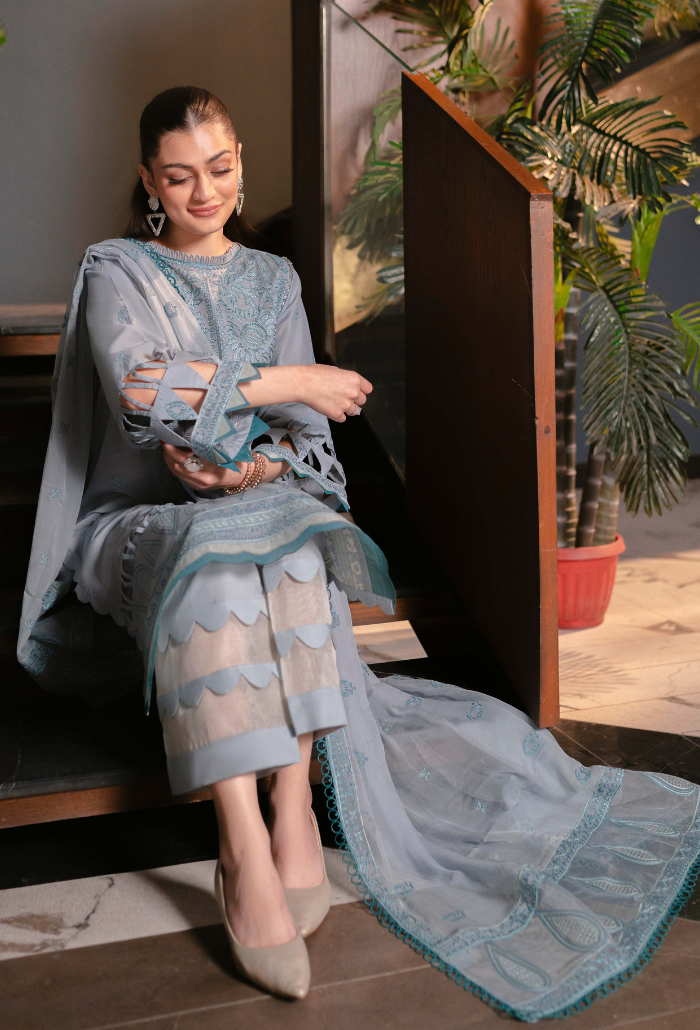 Humdum | Meraki Lawn 24 | d05 by HumDum - Designer Dress - Type: Ladies Clothes - Available at Libayah - 100% Original