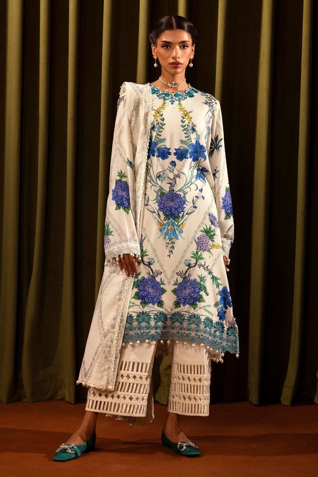 Sana Safinaz | Muzlin Winter 2024 |  M243-017A-3CQ by Sana Safinaz - Designer Dress - Type: Ladies Clothes - Available at Libayah - 100% Original