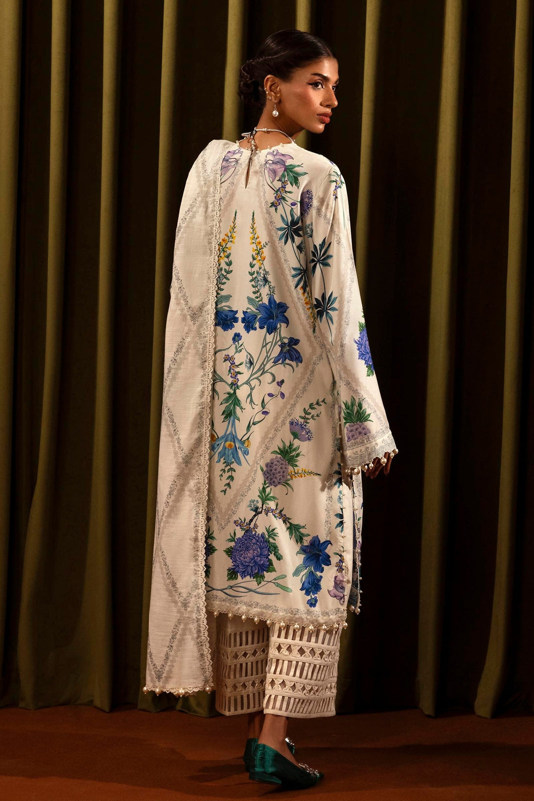 Sana Safinaz | Muzlin Winter 2024 |  M243-017A-3CQ by Sana Safinaz - Designer Dress - Type: Ladies Clothes - Available at Libayah - 100% Original