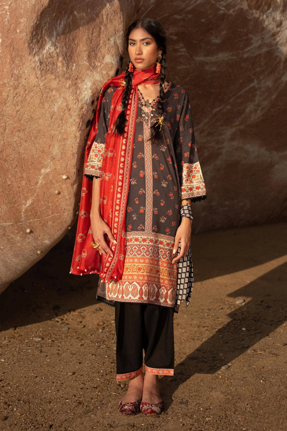 Sana Safinaz | Mahay Spring 24 | H241-017A-2BK by Sana Safinaz - Designer Dress - Type: Ladies Clothes - Available at Libayah - 100% Original