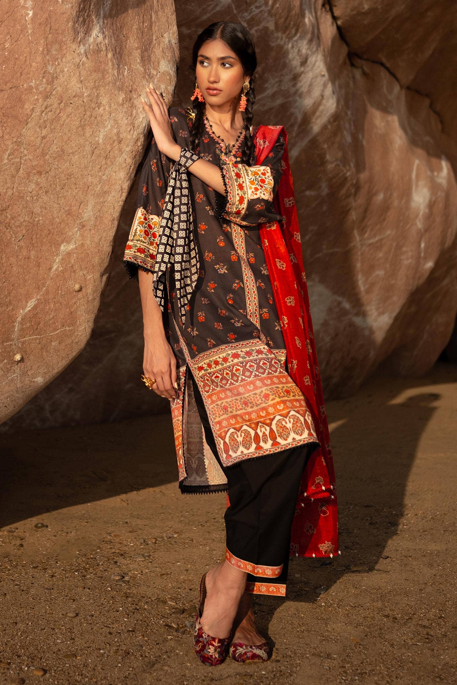 Sana Safinaz | Mahay Spring 24 | H241-017A-2BK by Sana Safinaz - Designer Dress - Type: Ladies Clothes - Available at Libayah - 100% Original