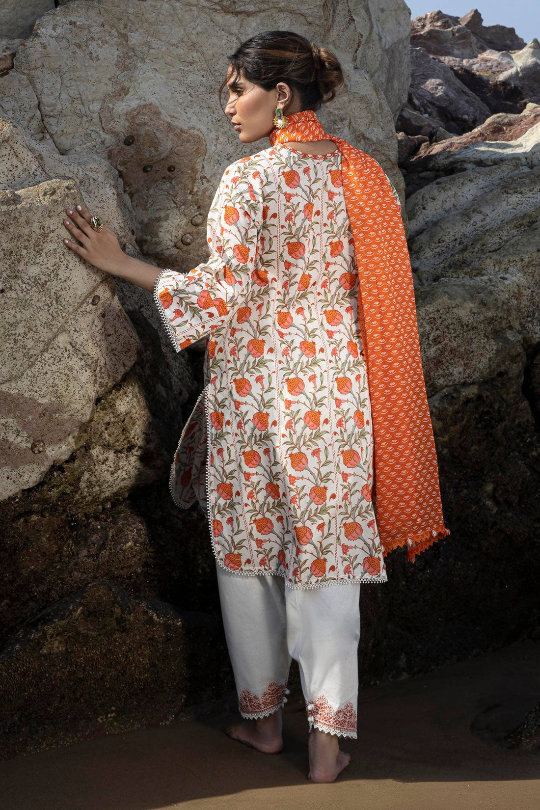 Sana Safinaz | Mahay Spring 24 | H241-002B-2BI by Sana Safinaz - Designer Dress - Type: Ladies Clothes - Available at Libayah - 100% Original