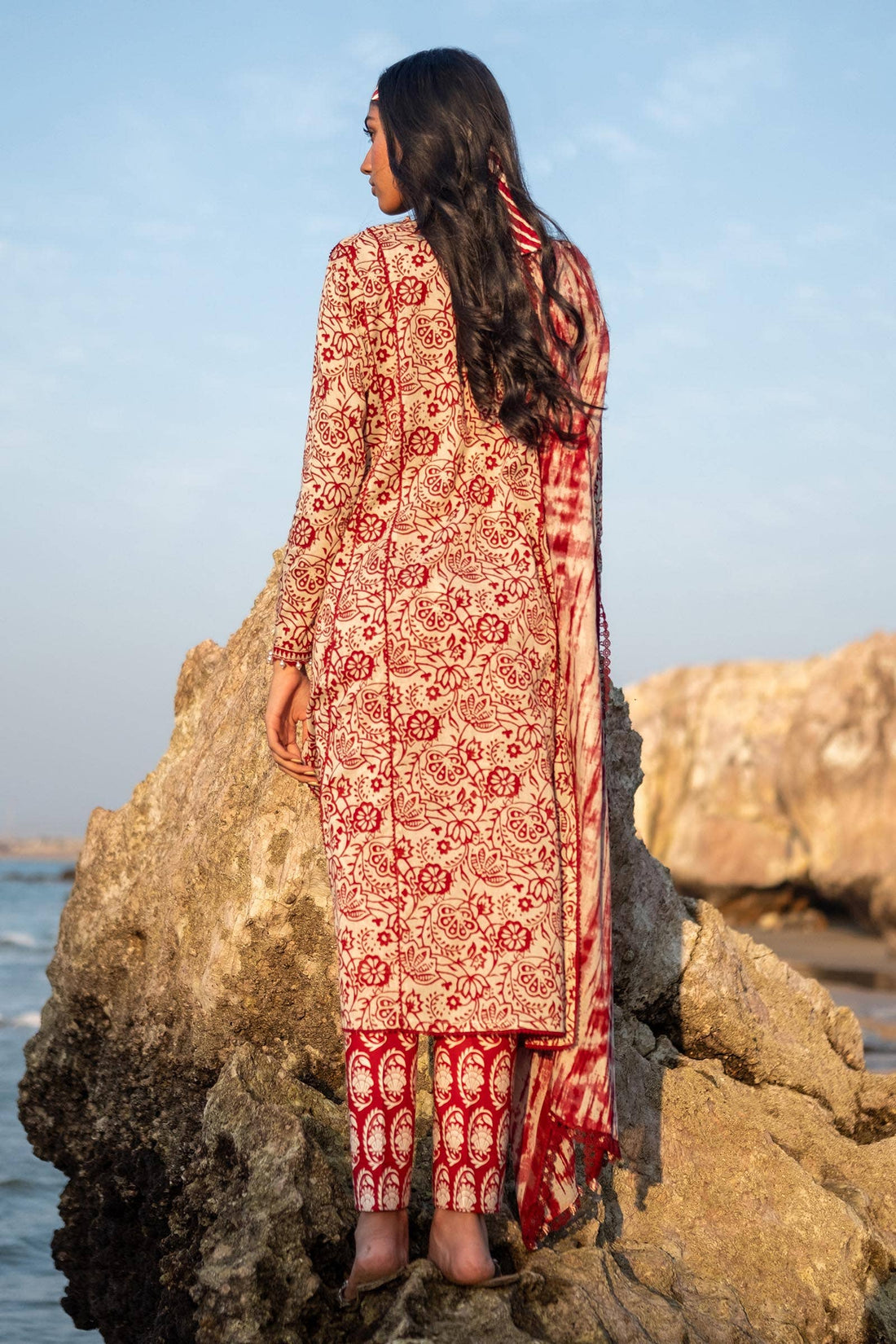 Sana Safinaz | Mahay Spring 24 | H241-008B-3CG by Sana Safinaz - Designer Dress - Type: Ladies Clothes - Available at Libayah - 100% Original